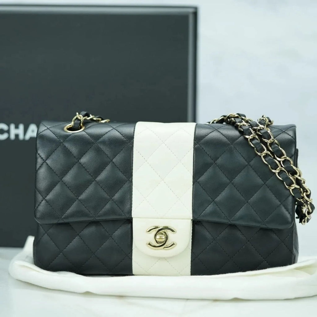 CHANEL シャネル ショルダーバッグ マトラッセ Wフラップ ラムスキン
