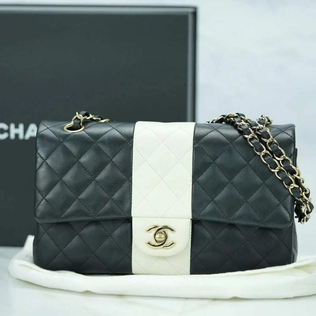 CHANEL シャネル ショルダーバッグ マトラッセ Wフラップ ラムスキン