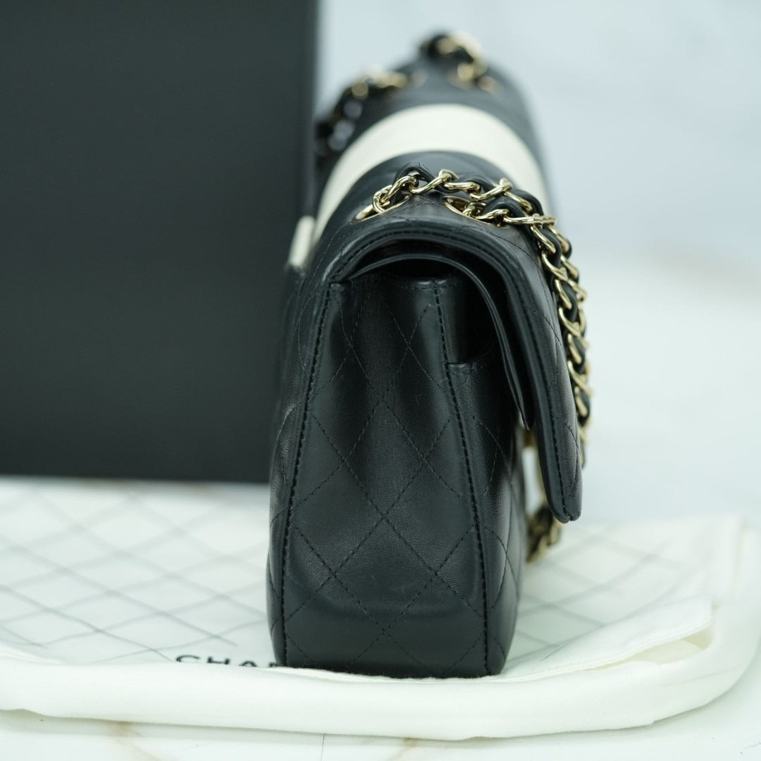 CHANEL シャネル ショルダーバッグ マトラッセ Wフラップ ラムスキン