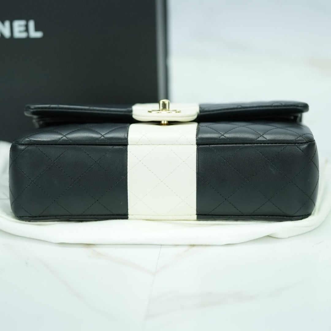 CHANEL シャネル ショルダーバッグ マトラッセ Wフラップ ラムスキン