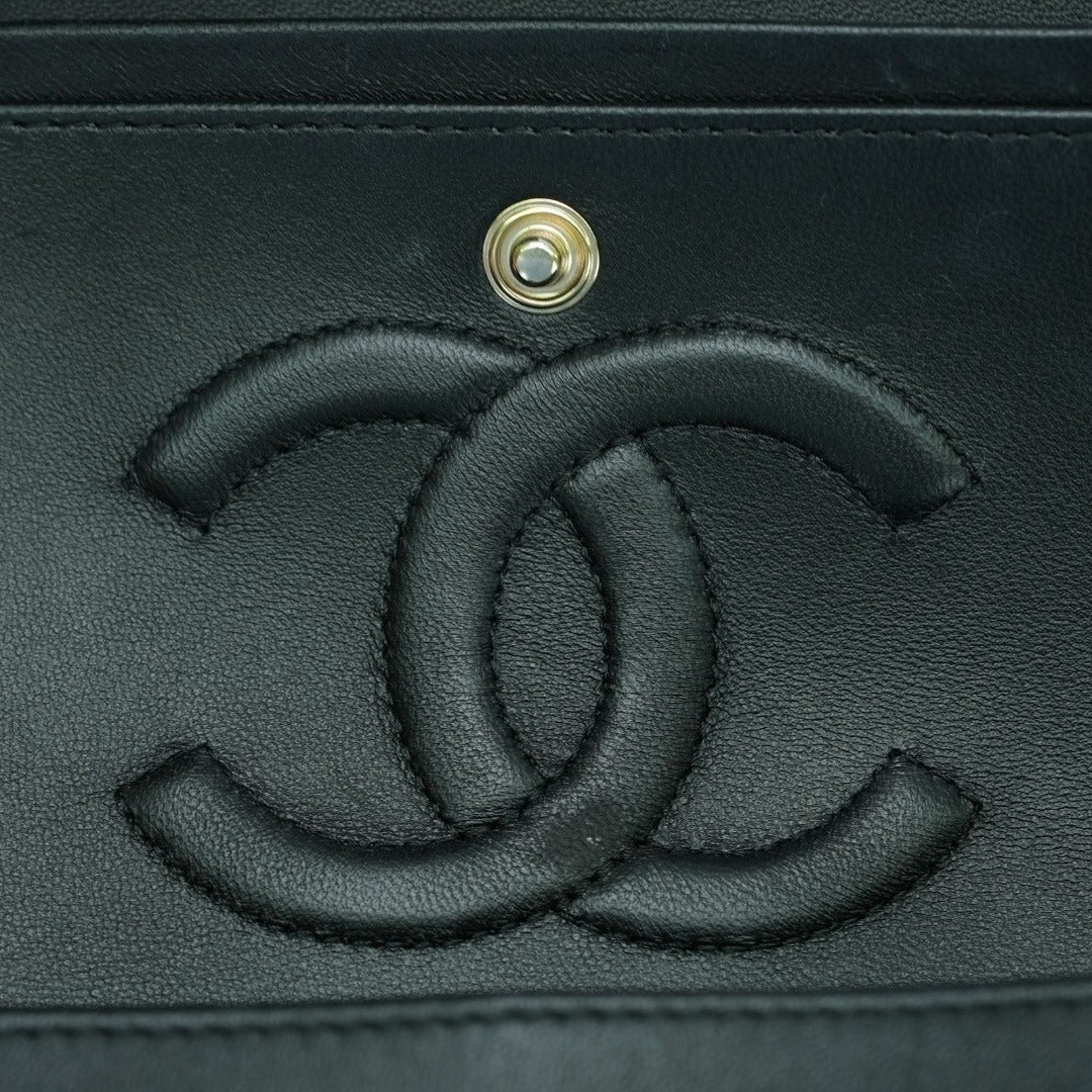 CHANEL シャネル ショルダーバッグ マトラッセ Wフラップ ラムスキン