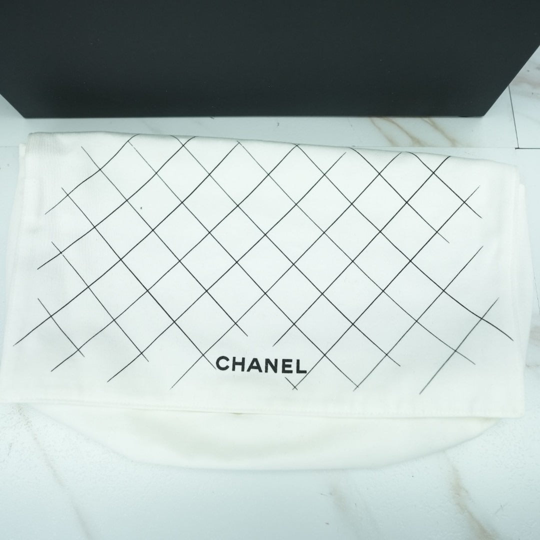 CHANEL シャネル ショルダーバッグ マトラッセ Wフラップ ラムスキン