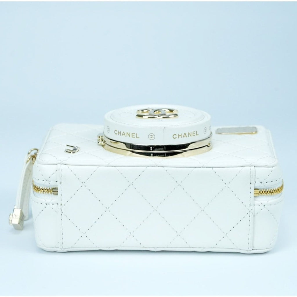 CHANEL シャネル カメラバッグ マトラッセ ミラー付 ホワイト