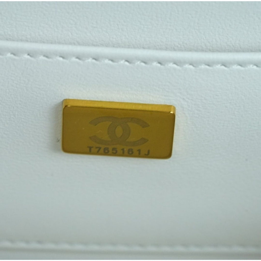 CHANEL シャネル カメラバッグ マトラッセ ミラー付 ホワイト