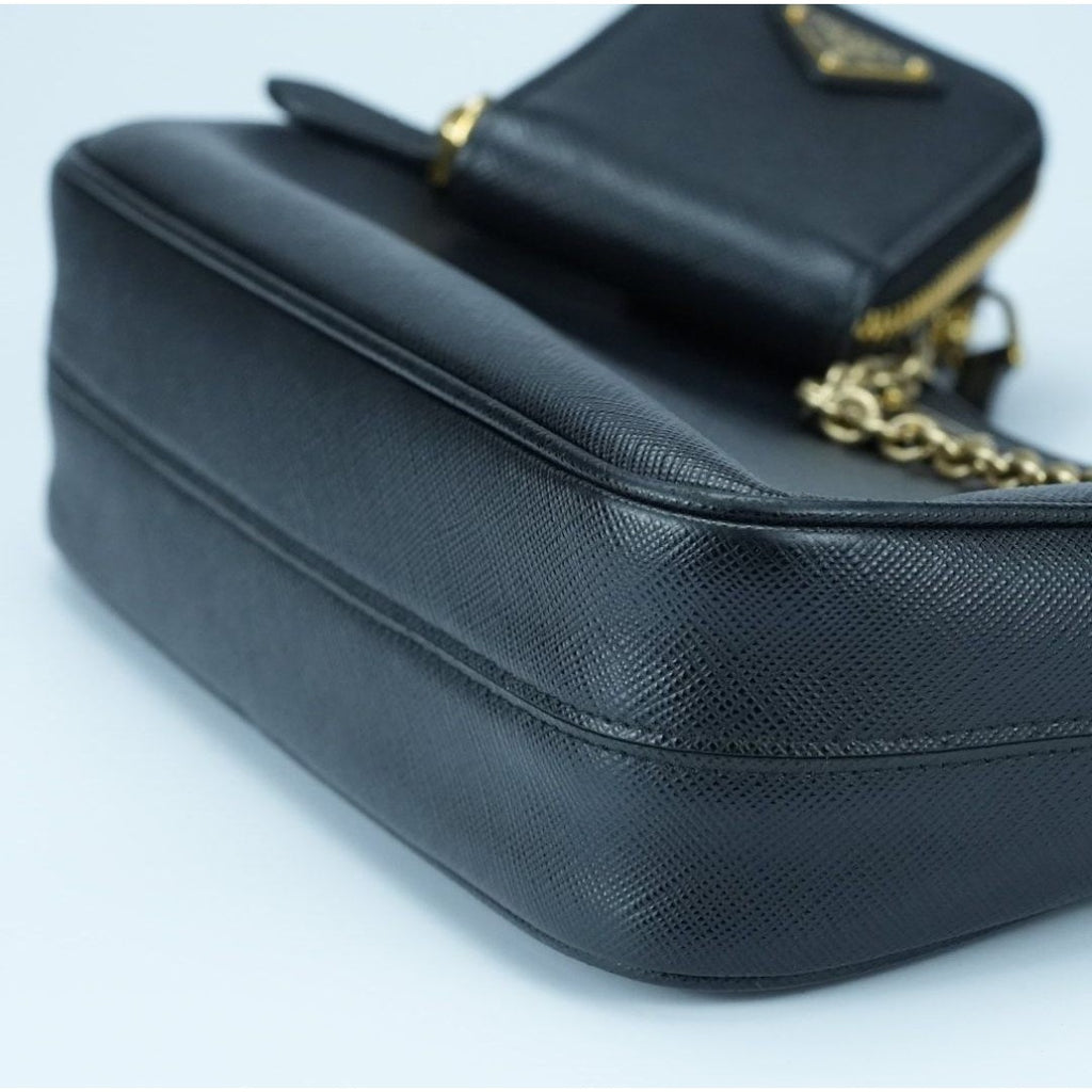 PRADA プラダ Re-Edition 2005 サフィアーノレザー ブラック