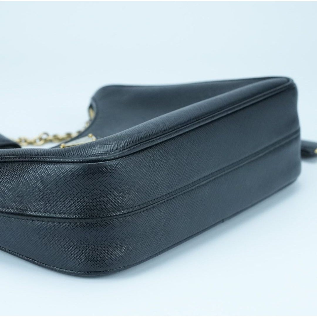 PRADA プラダ Re-Edition 2005 サフィアーノレザー ブラック