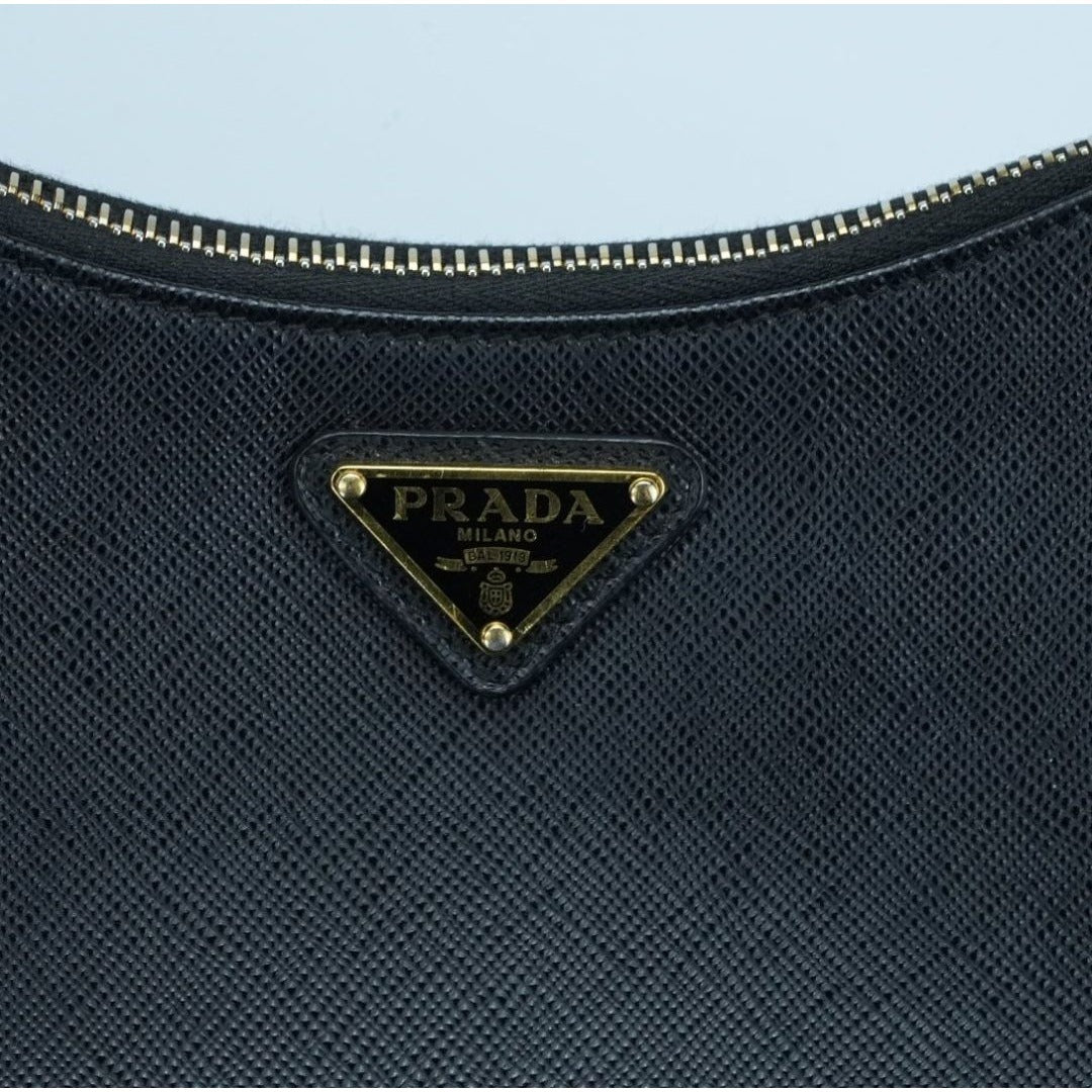 PRADA プラダ Re-Edition 2005 サフィアーノレザー ブラック
