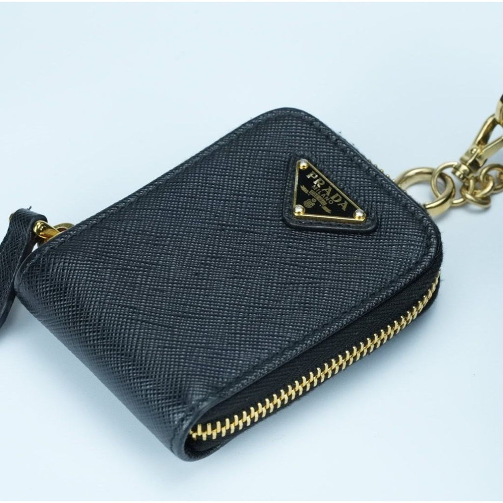 PRADA プラダ Re-Edition 2005 サフィアーノレザー ブラック