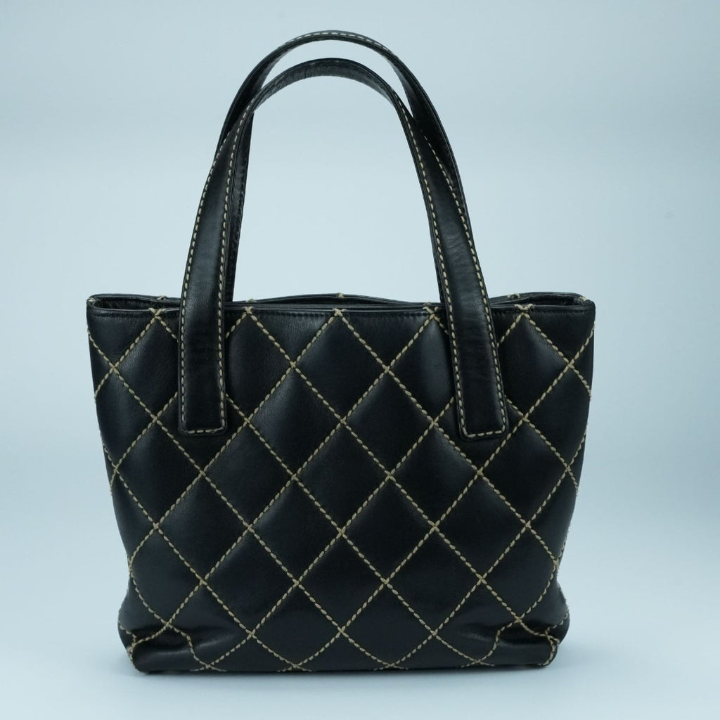 CHANEL A18126 ワイルドステッチ ブラック 黒レザー ゴールド金具