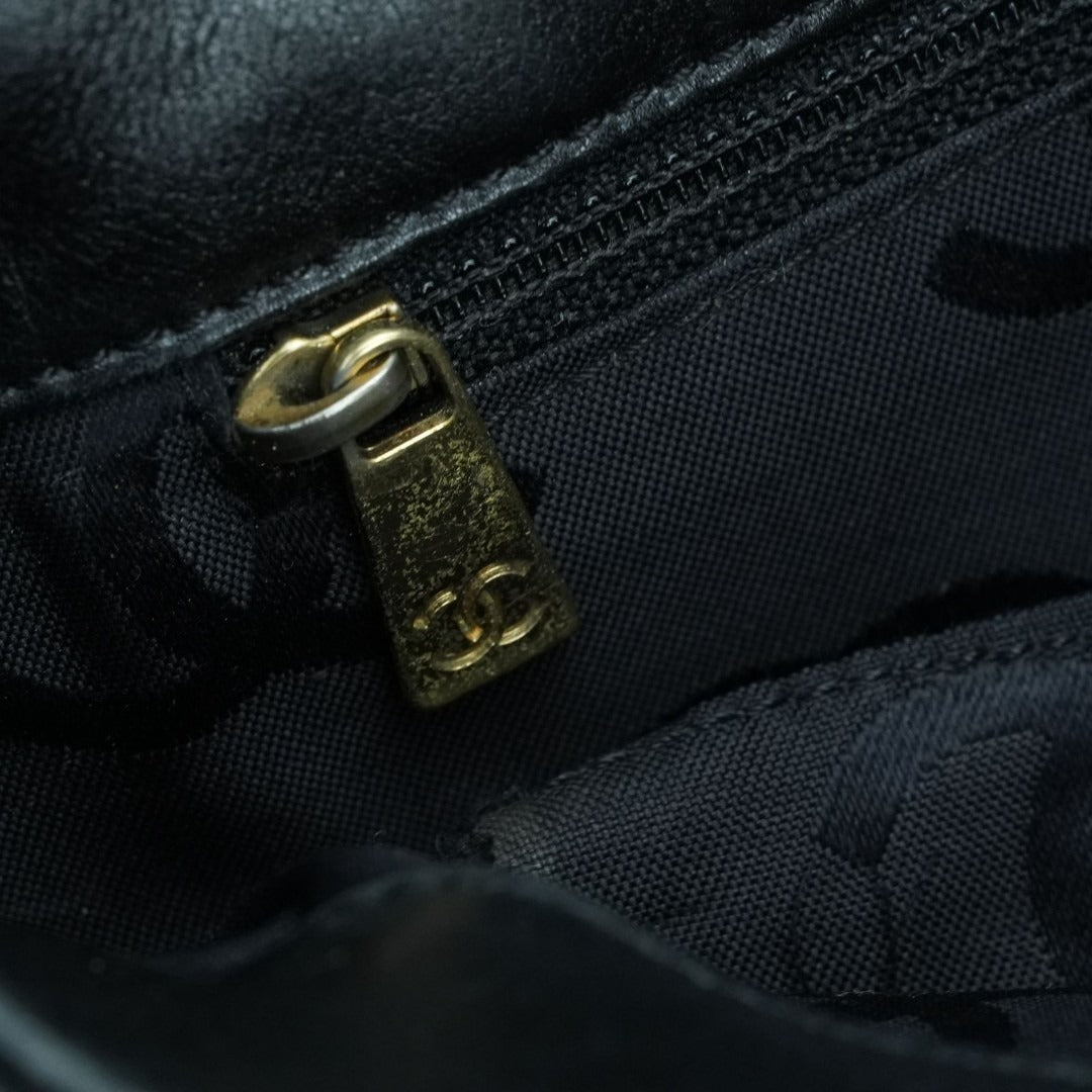 CHANEL A18126 ワイルドステッチ ブラック 黒レザー ゴールド金具