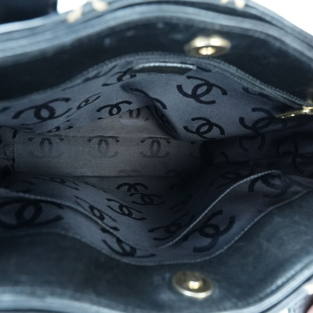 CHANEL A18126 ワイルドステッチ ブラック 黒レザー ゴールド金具