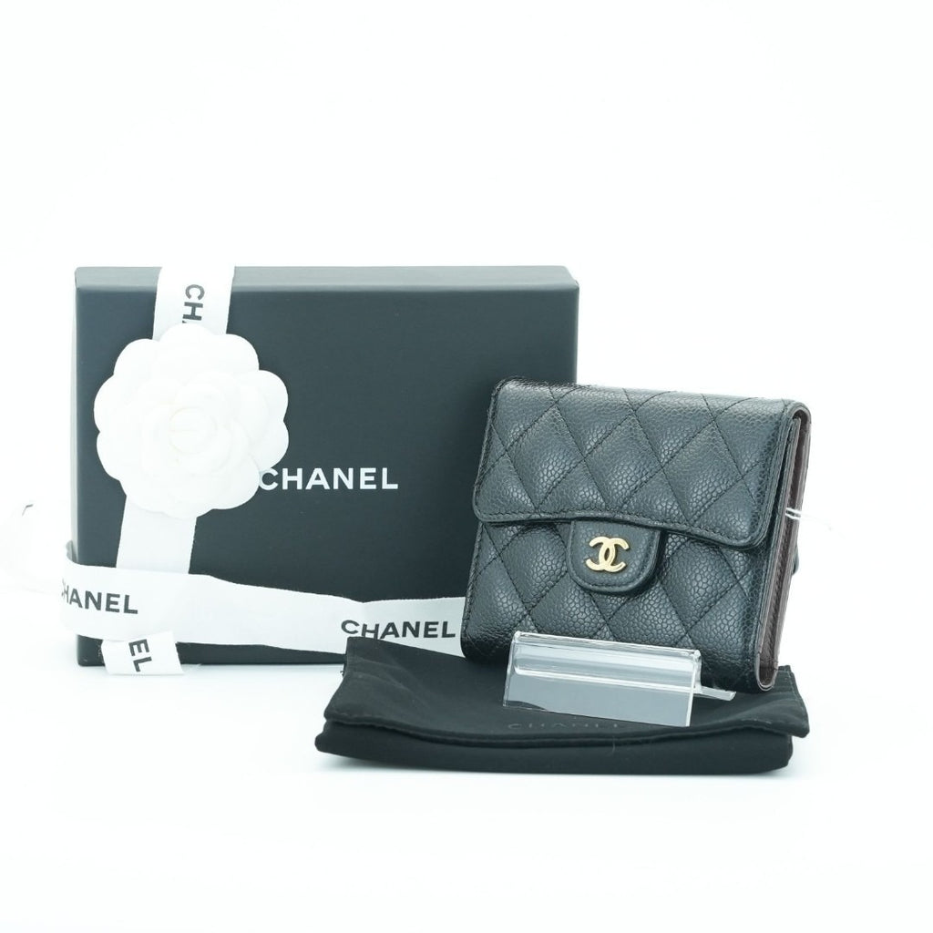 CHANEL マトラッセ 二つ折り財布 カードケース ブラック 箱 保存袋