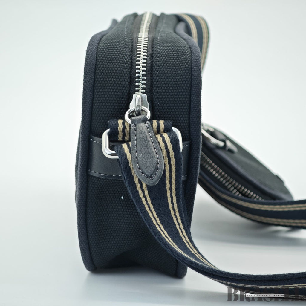 COACH コーチ カーゴ カメラ バッグ・スヌーピー プリント ショルダーバッグ 小さめ コンパクト キャラクター ブラック レディース メンズ 保存袋