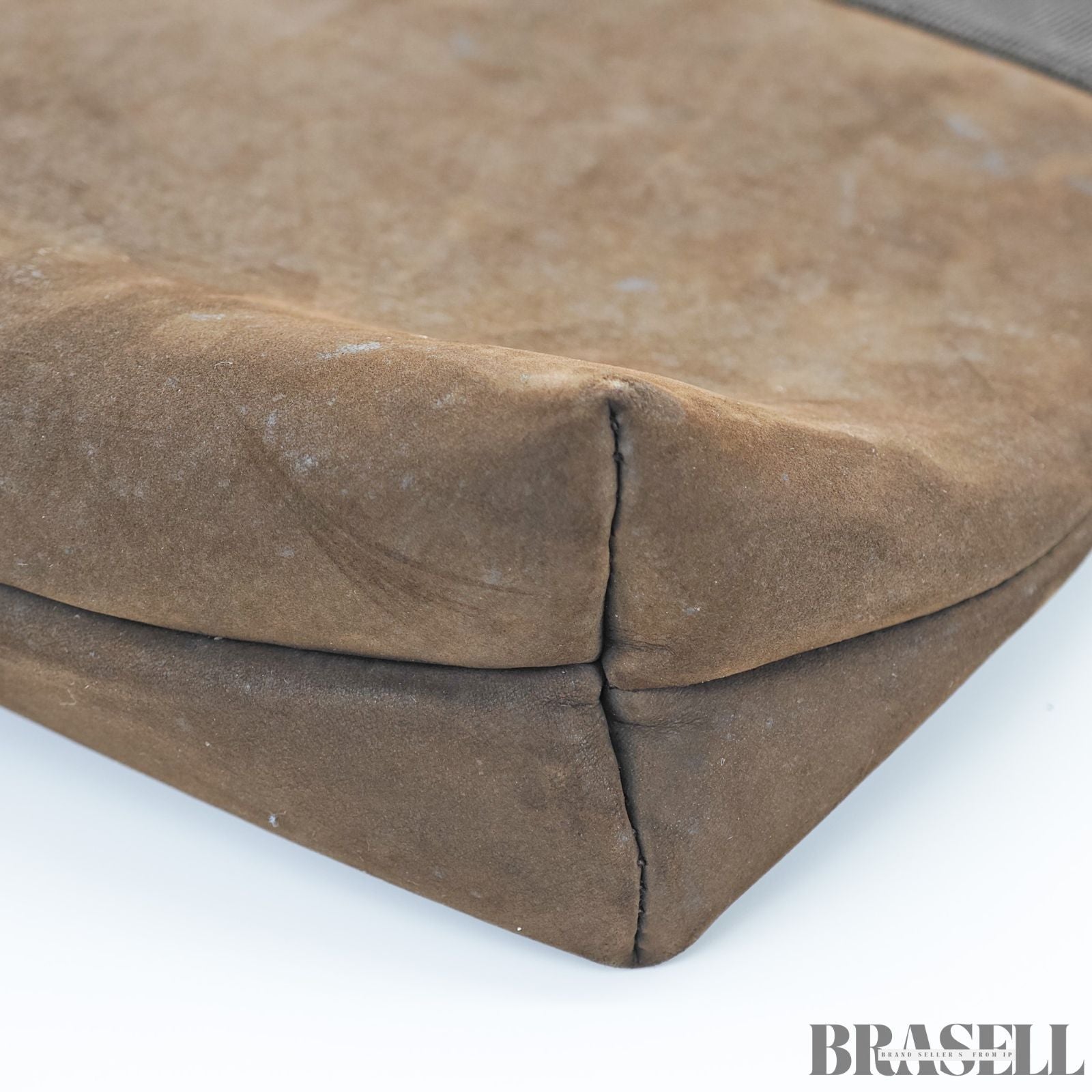 Salvatore Ferragamo サルヴァトーレフェラガモ ヴァラ バッグ ショルダーバッグ スウェード ブラウン レディース