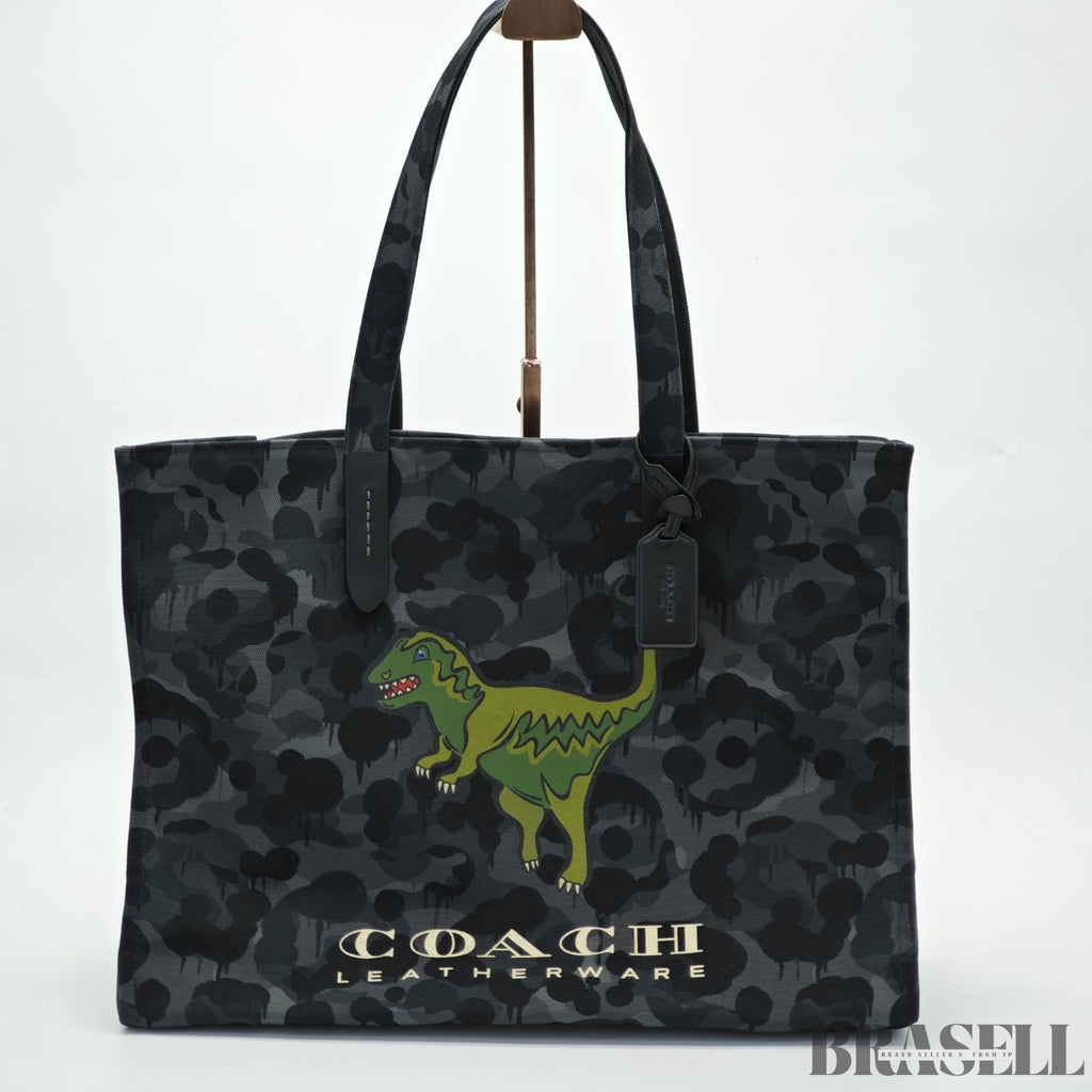 COACH コーチ トート・カモ プリント アンド レキシー CCD11 A5F バッグ トートバッグ 恐竜 ダイナソー ブラック レディース 保存袋