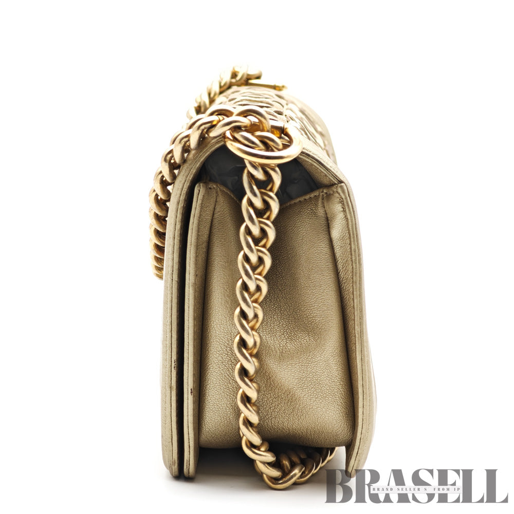 CHANEL シャネル A67086 不明 ショルダーバッグ レザー レディース