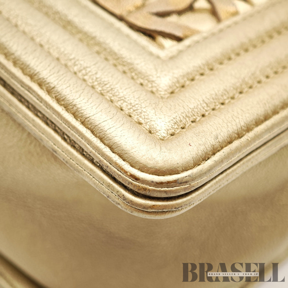 CHANEL シャネル A67086 不明 ショルダーバッグ レザー レディース