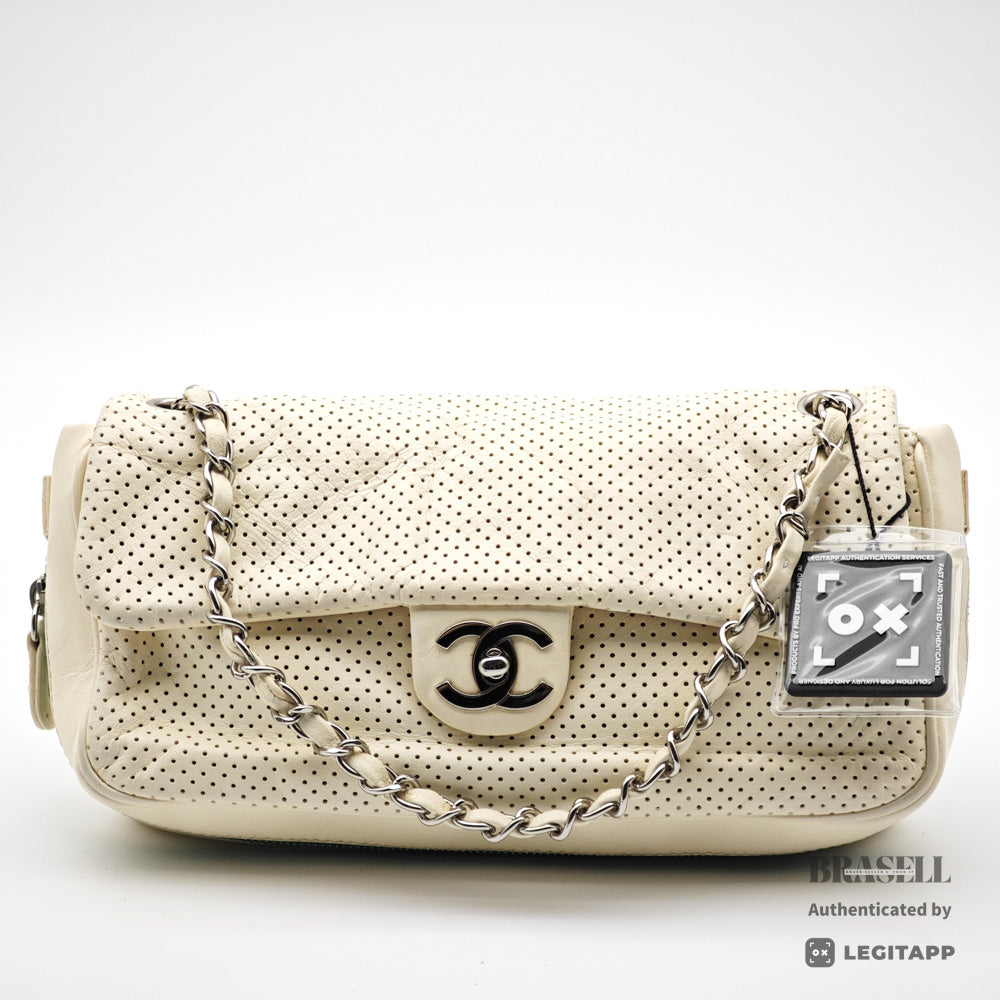CHANEL シャネル 12130472 ショルダーバッグ レザー レディース