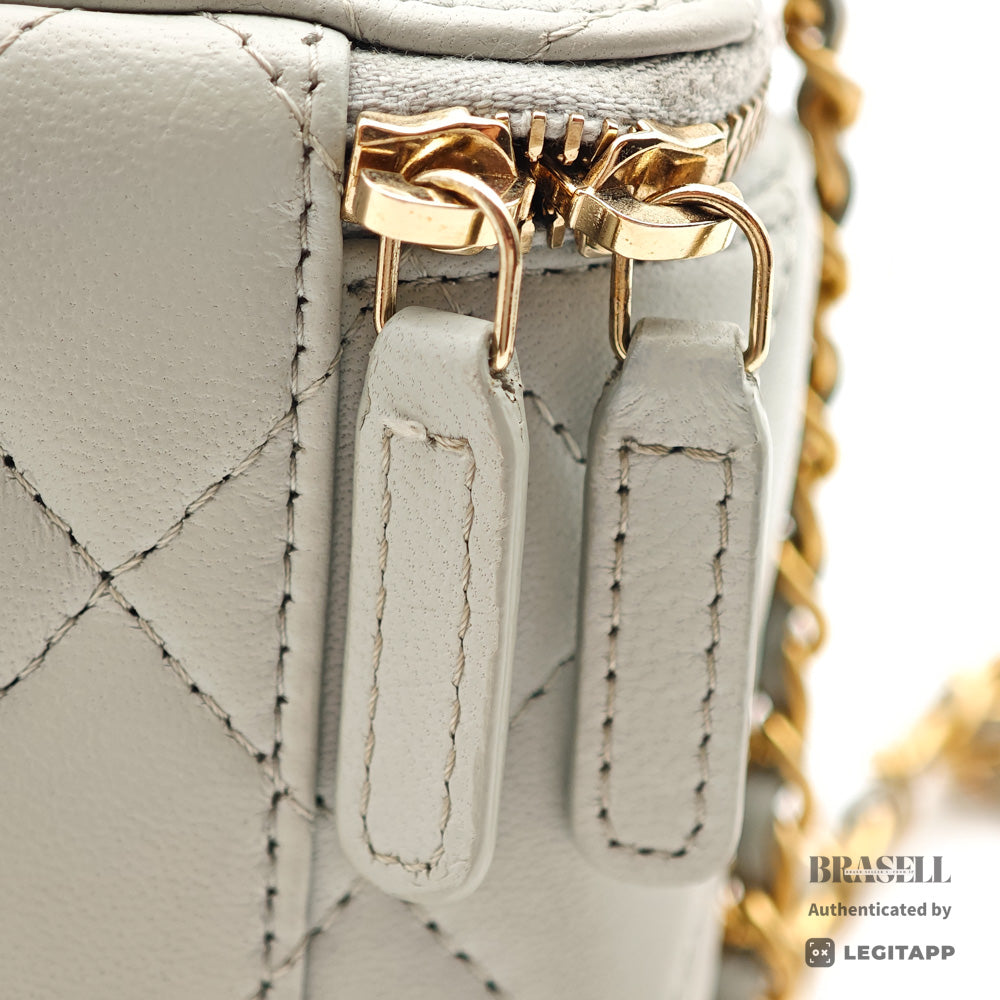 CHANEL シャネル UG9TGXH4 ショルダーバッグ ラムスキン レディース