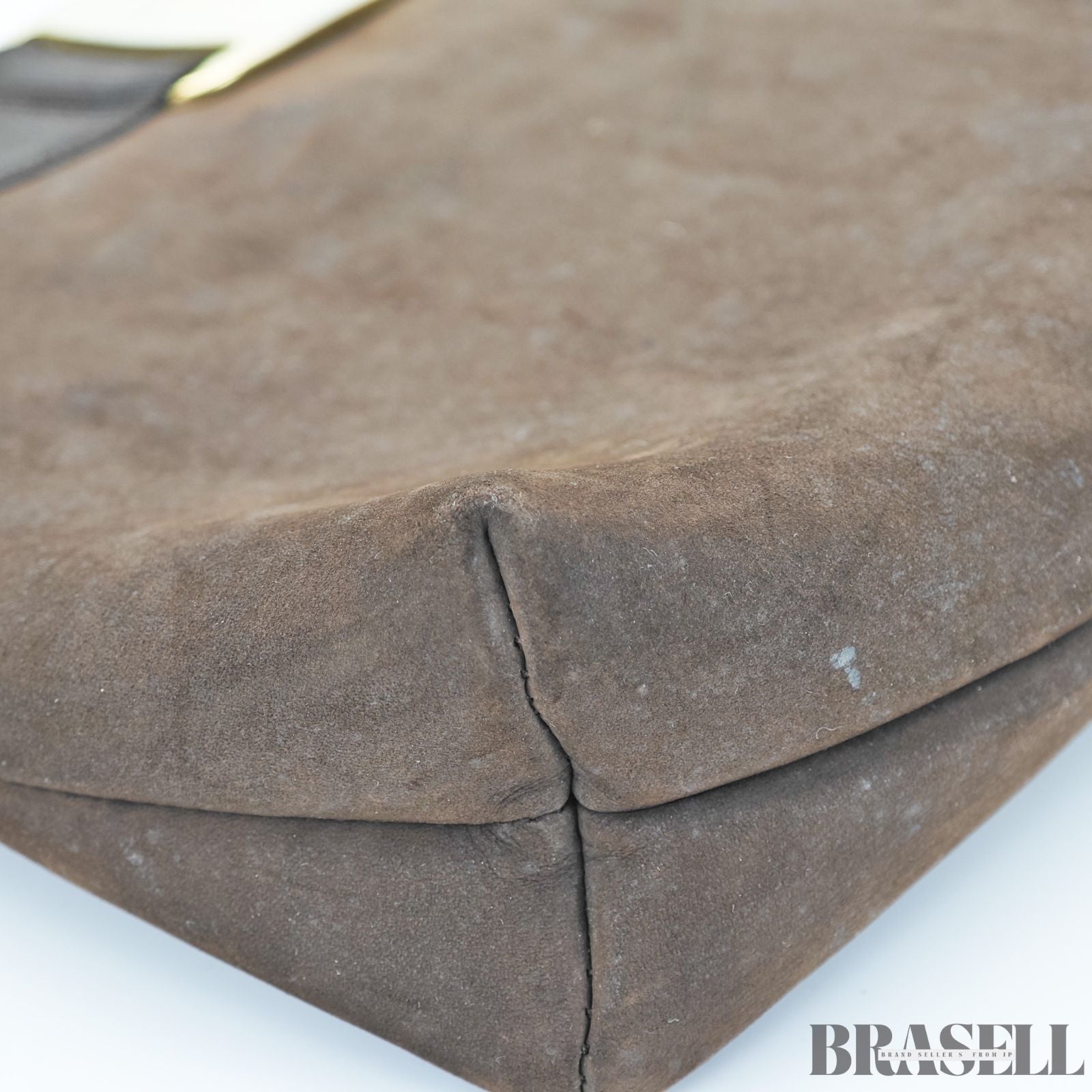 Salvatore Ferragamo サルヴァトーレフェラガモ ヴァラ バッグ ショルダーバッグ スウェード ブラウン レディース