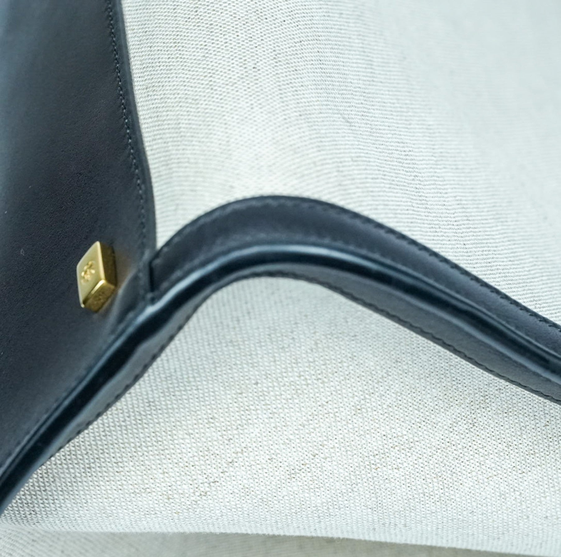 【希少】THE ROW ザ・ロウ Margaux 15 マルゴー キャンバス レザー ハンドバッグ ブラック ベージュ 保存袋付 美品 ABランク レア トートバッグ メンズ レディース