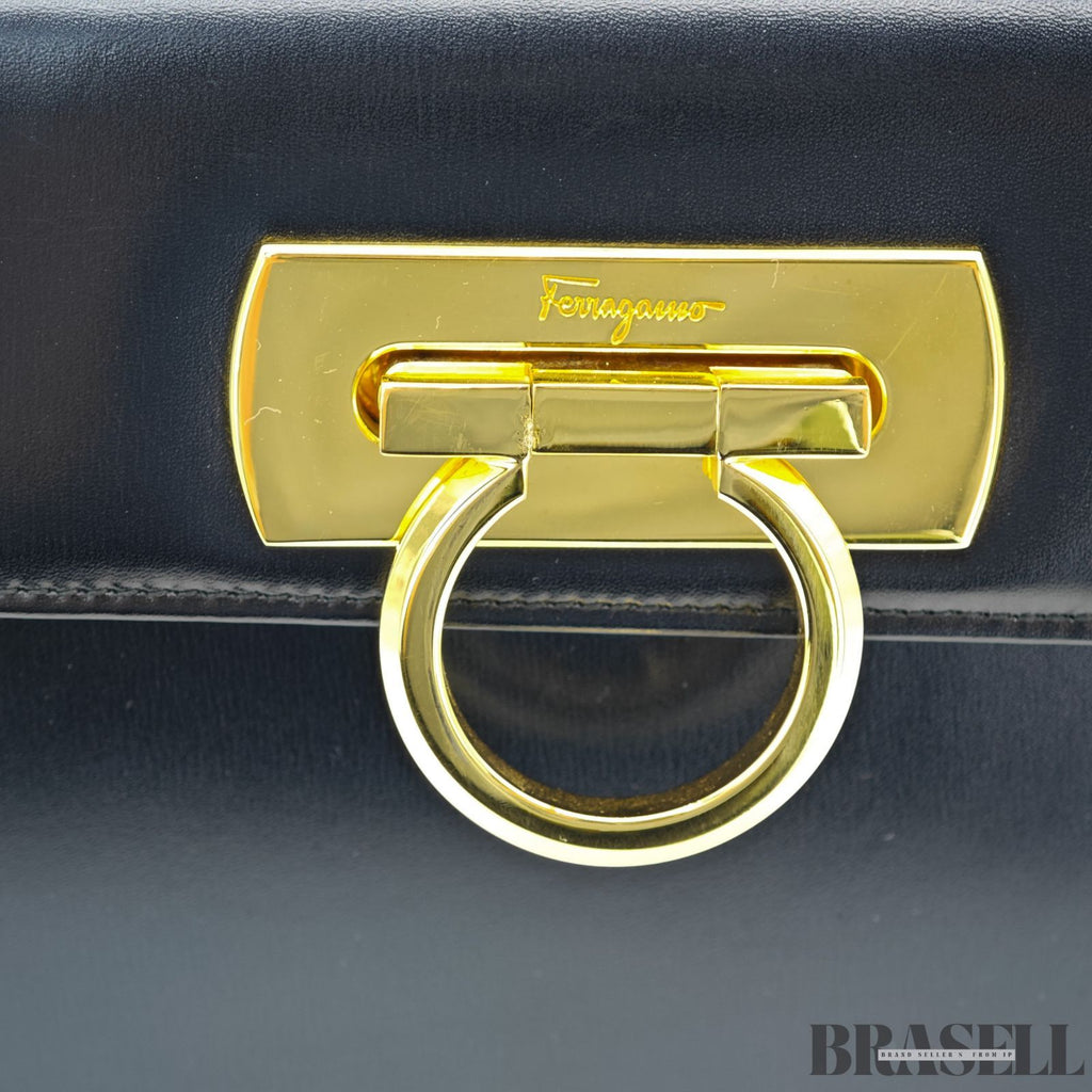 Salvatore Ferragamo サルヴァトーレフェラガモ ガンチーニ バッグ ハンドバッグ フラップ ブラック レディース 保存袋 ショルダーストラップ