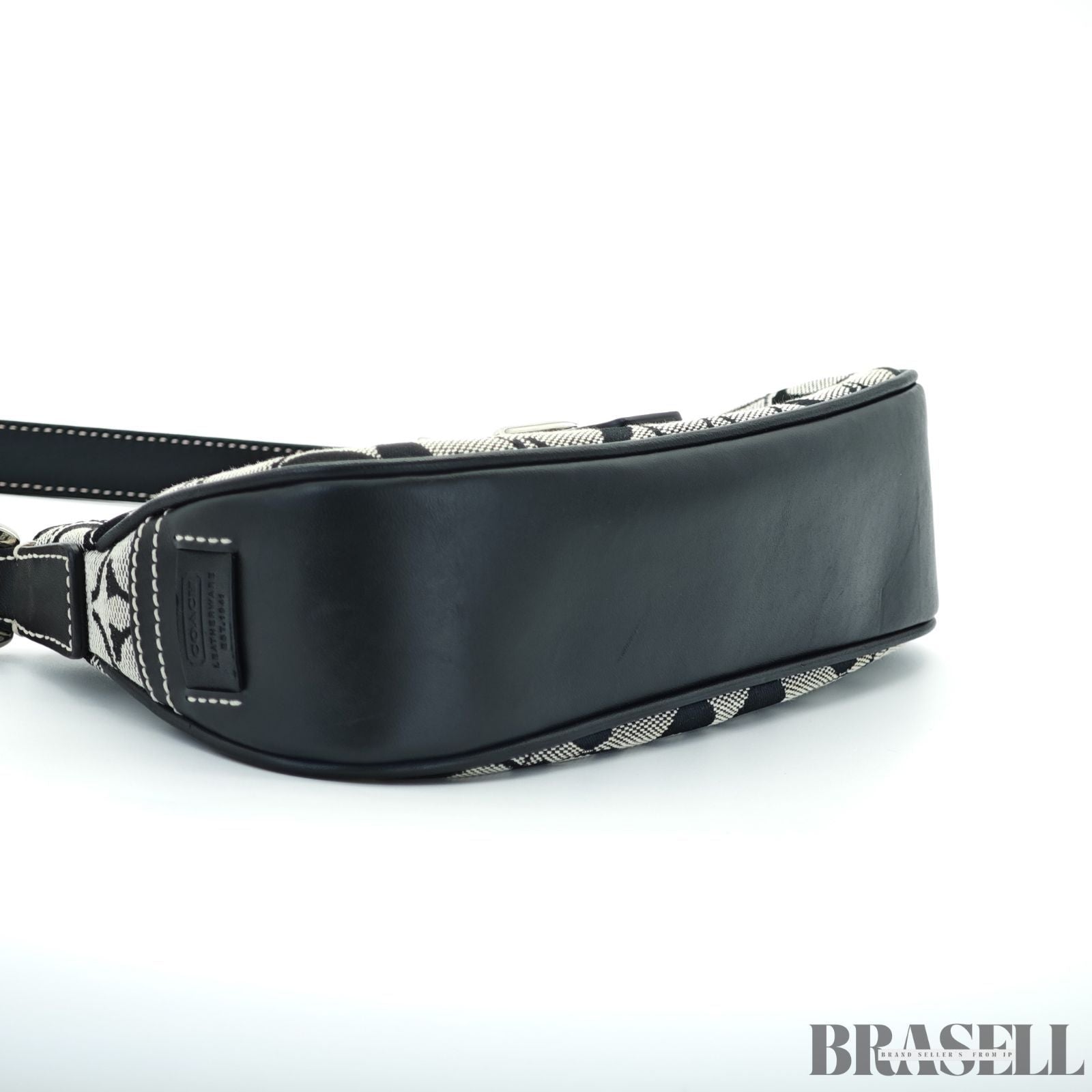 COACH コーチ シグネチャー ショルダーバッグ バッグ ホーボー 三日月 ブラック レディース