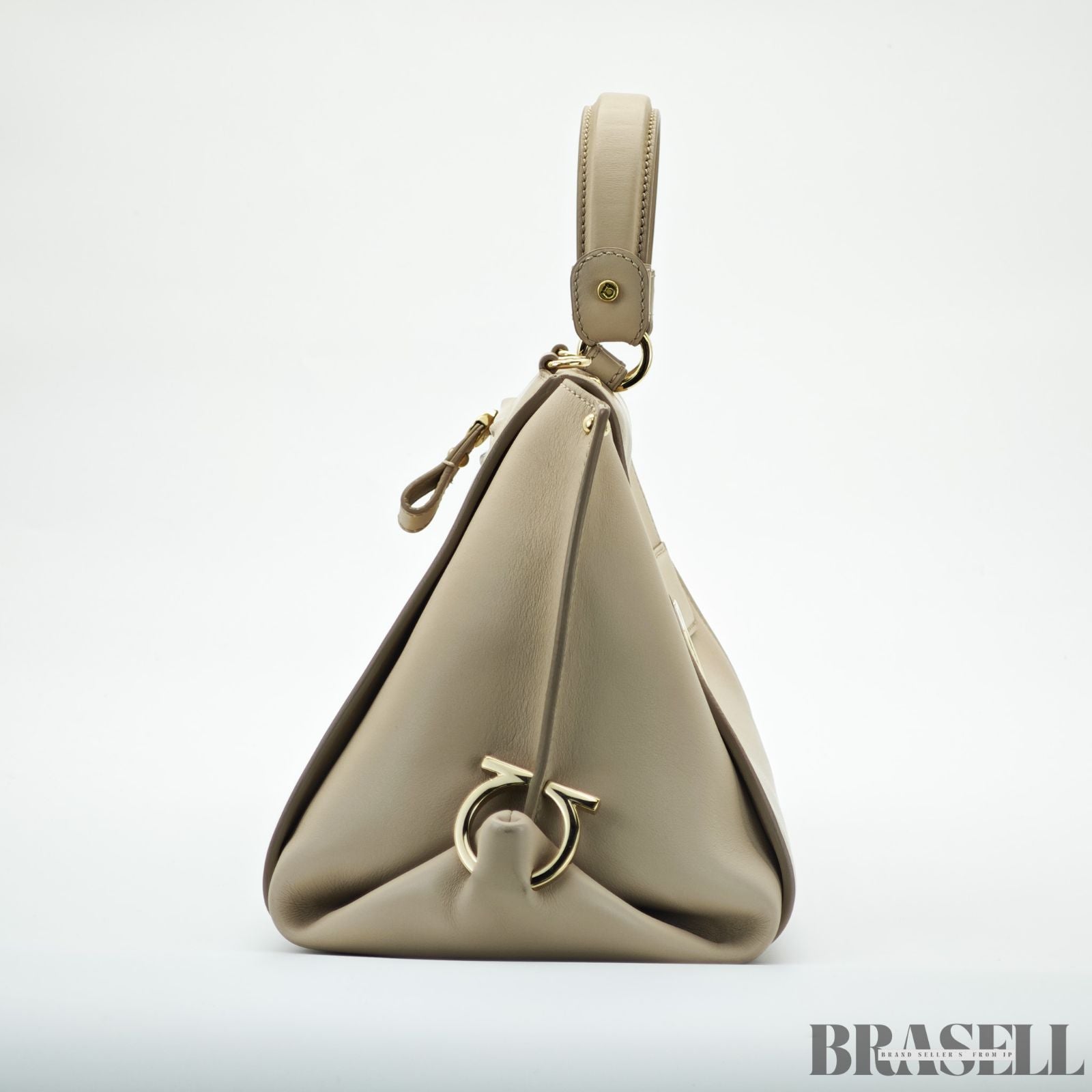 Ferragamo フェラガモ ガンチーニ2WAYバッグ ショルダーバッグ ハンドバッグ ベージュ レディース ショルダーストラップ【ブランド/Brand】 　