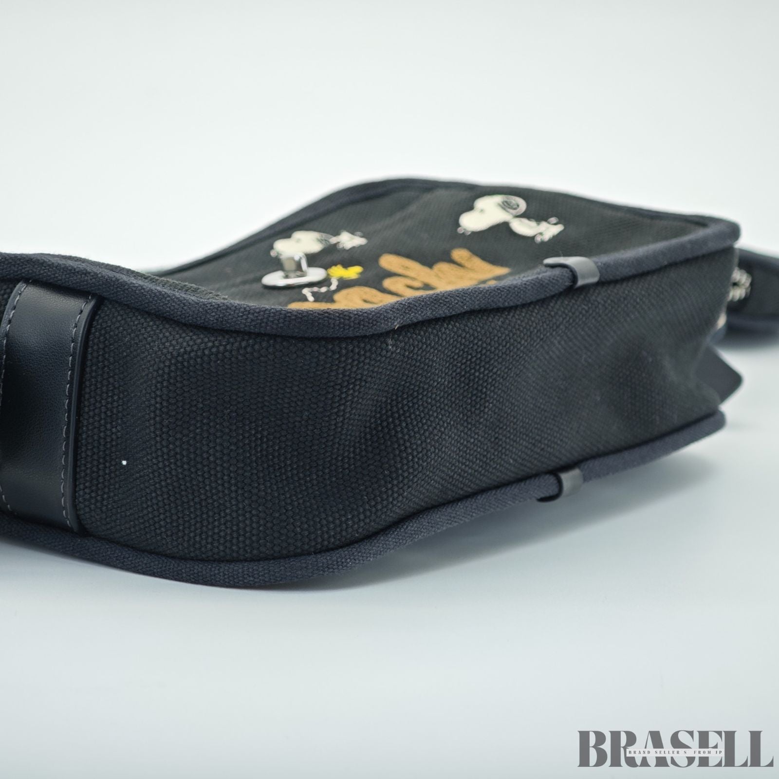 COACH コーチ カーゴ カメラ バッグ・スヌーピー プリント ショルダーバッグ 小さめ コンパクト キャラクター ブラック レディース メンズ 保存袋