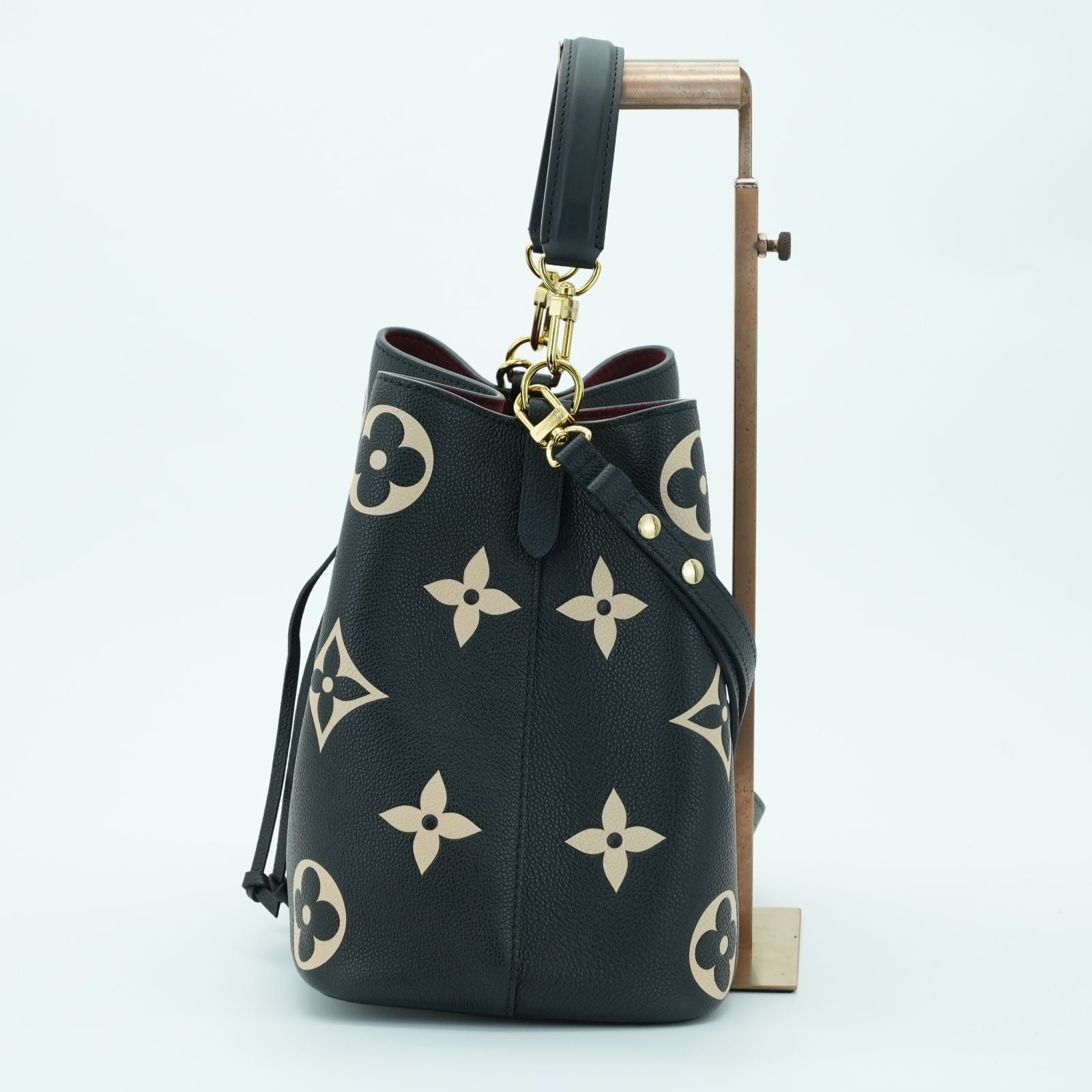 LOUIS VUITTON ネオノエ MM M45497 ハンドバッグ ポーチ付き 2way ショルダーバッグ ブラック レディース 保存袋 ショルダーストラップ
