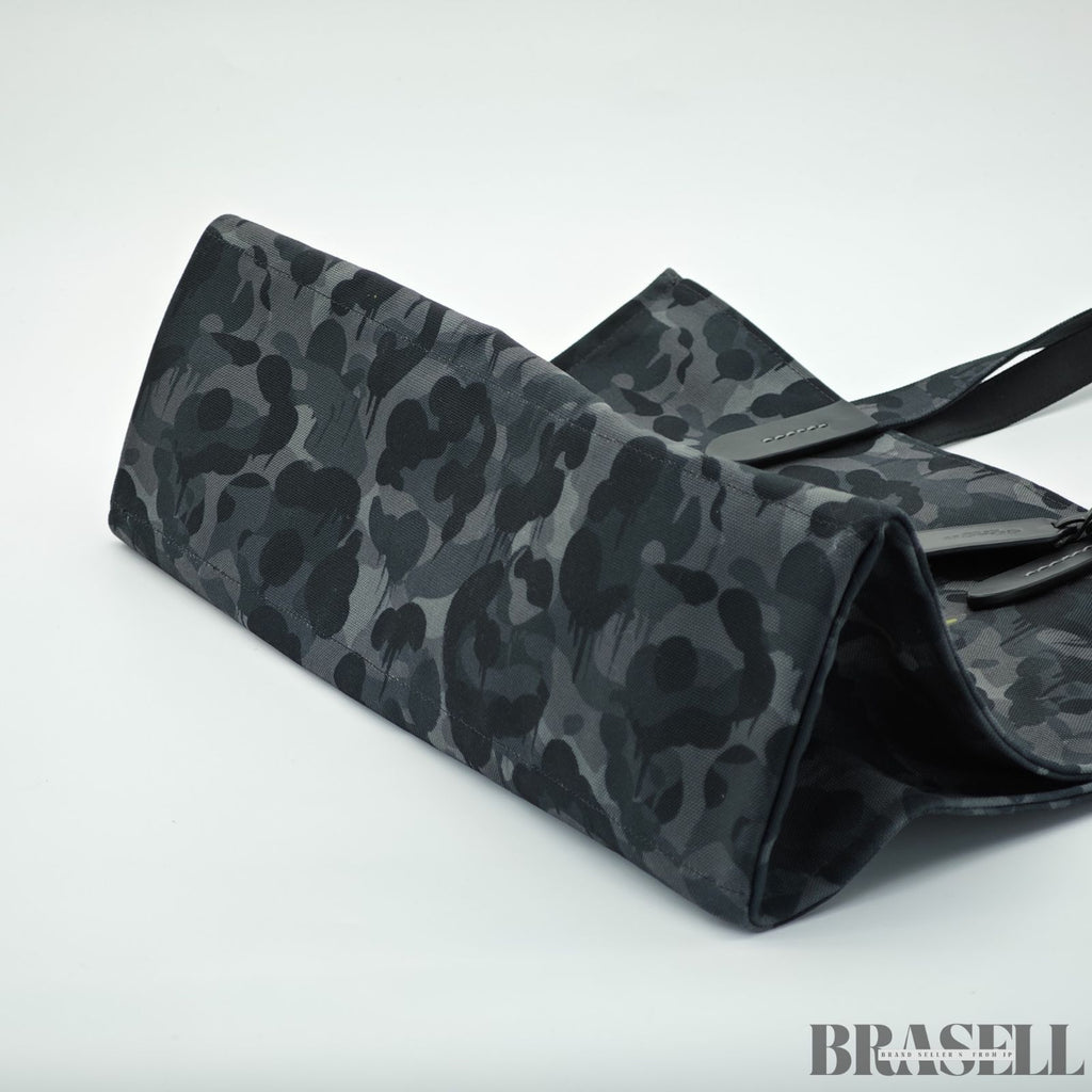 COACH コーチ トート・カモ プリント アンド レキシー CCD11 A5F バッグ トートバッグ 恐竜 ダイナソー ブラック レディース 保存袋