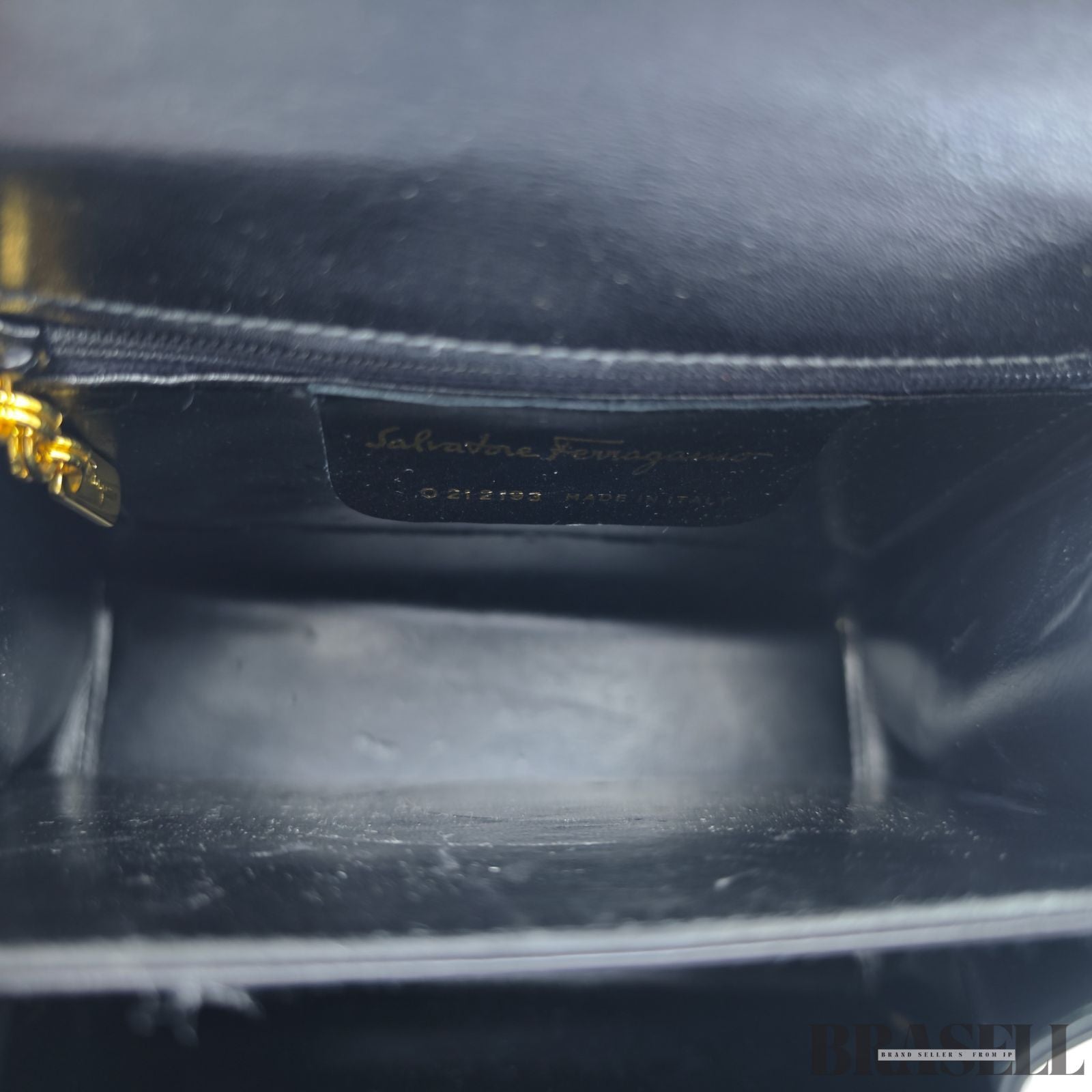 Salvatore Ferragamo サルヴァトーレフェラガモ ガンチーニ バッグ ハンドバッグ フラップ ブラック レディース 保存袋 ショルダーストラップ