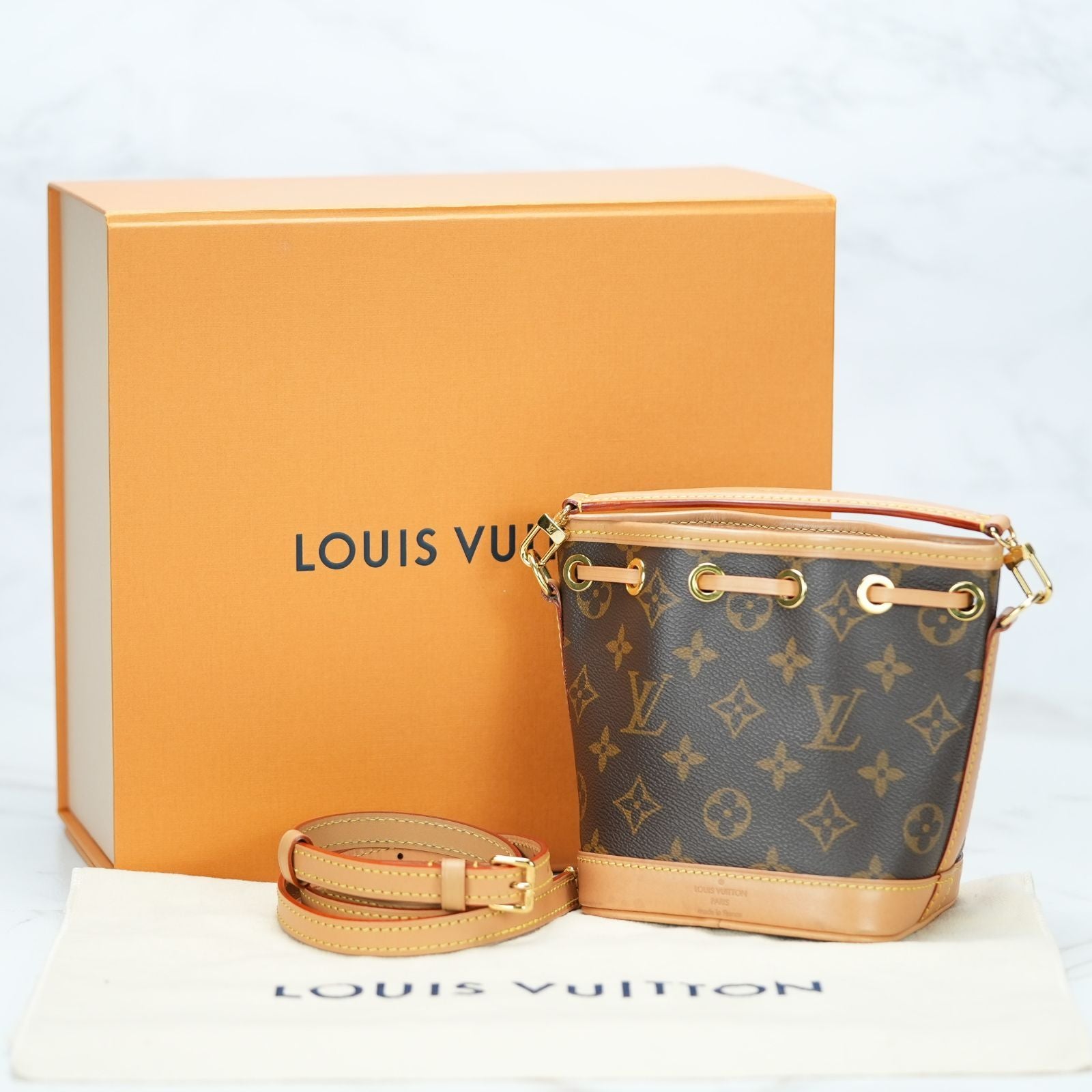 LOUIS VUITTON ナノノエ モノグラム M81266 バッグ ハンドバッグ ショルダーバッグ バケツバッグ 2way ブラウン レディース メンズ 箱 ショルダーストラップ 保存袋