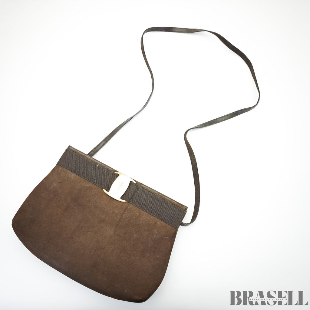 Salvatore Ferragamo サルヴァトーレフェラガモ ヴァラ バッグ ショルダーバッグ スウェード ブラウン レディース