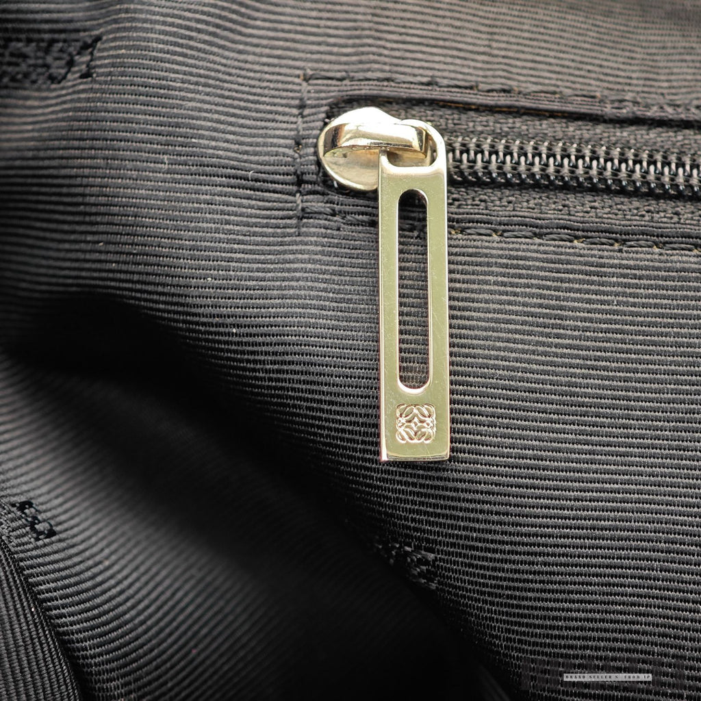 LOEWE ロエベ アマソナ36 バッグ ハンドバッグ 横長 ブラック シルバー金具 レディース メンズ