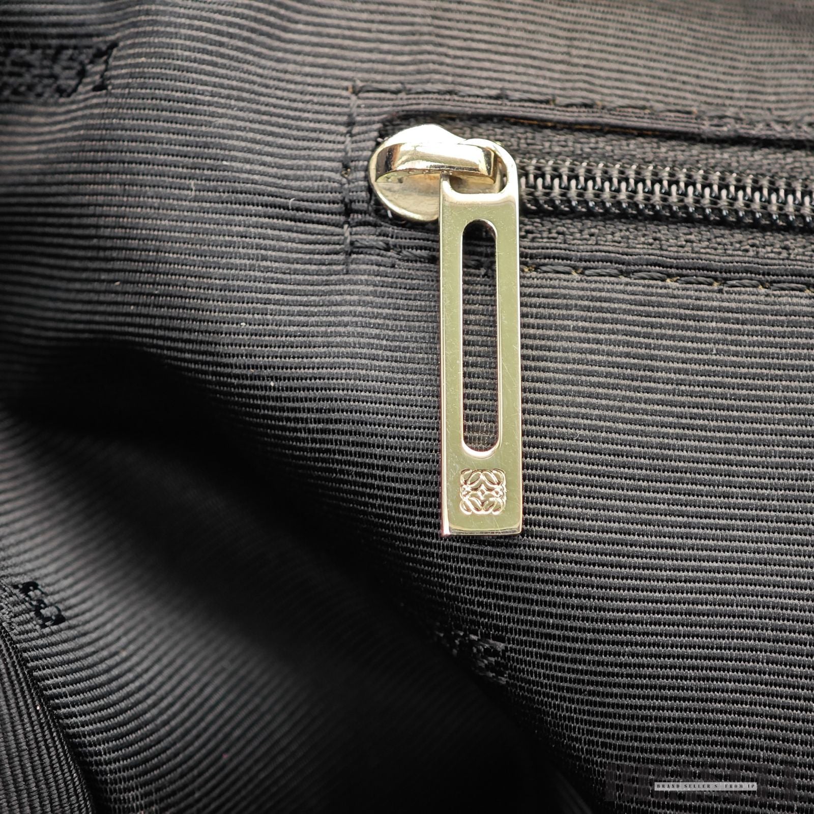 LOEWE ロエベ アマソナ36 バッグ ハンドバッグ 横長 ブラック シルバー金具 レディース メンズ