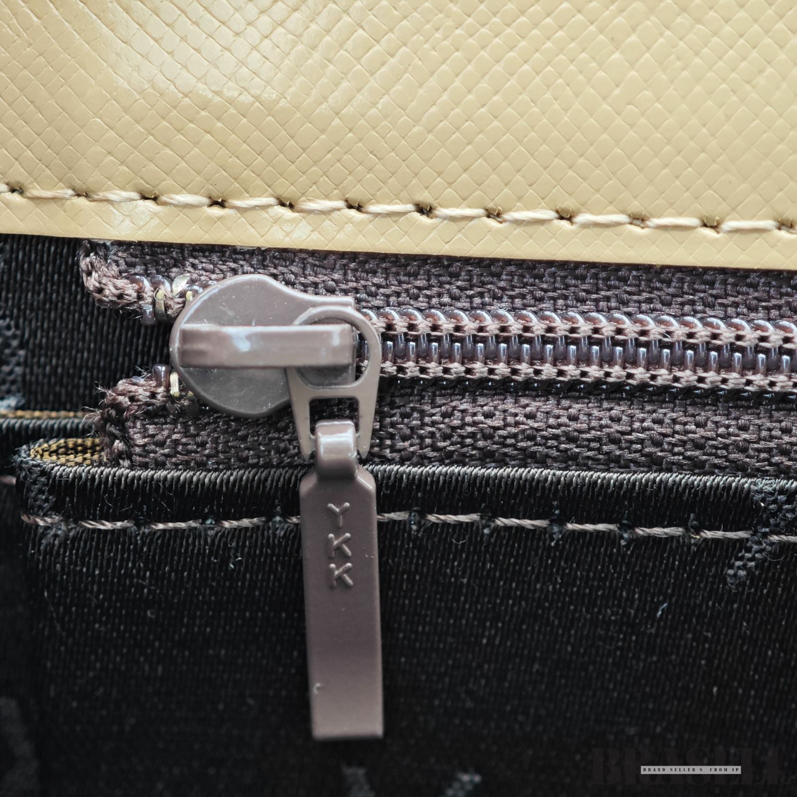 Yves Saint Laurent  イヴ・サンローラン ヴィンテージ ケリー型 トップハンドルバッグ ロゴ金具  バッグ ハンドバッグ フラップ ベージュ レディース メンズ 箱 保存袋