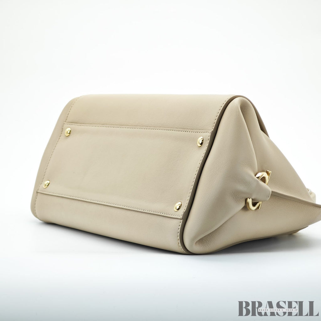 Ferragamo フェラガモ ガンチーニ2WAYバッグ ショルダーバッグ ハンドバッグ ベージュ レディース ショルダーストラップ【ブランド/Brand】 　
